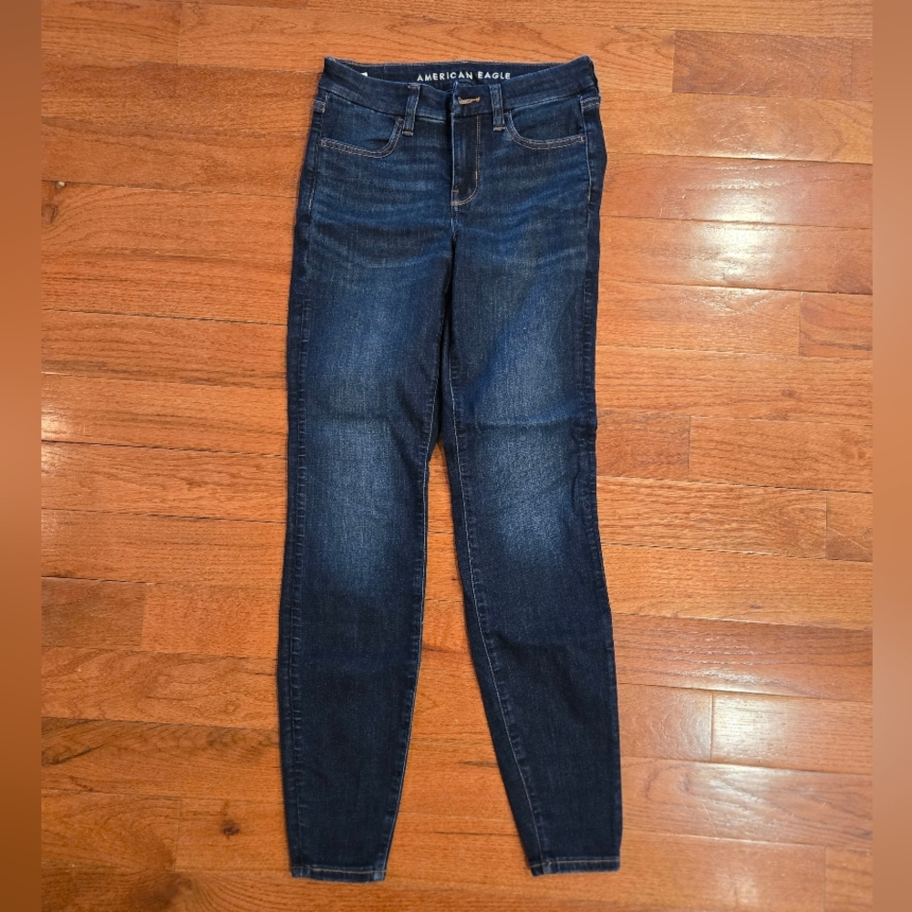 American Eagle Outfitters Women's Dark Blue High-Rise Skinny Jeans